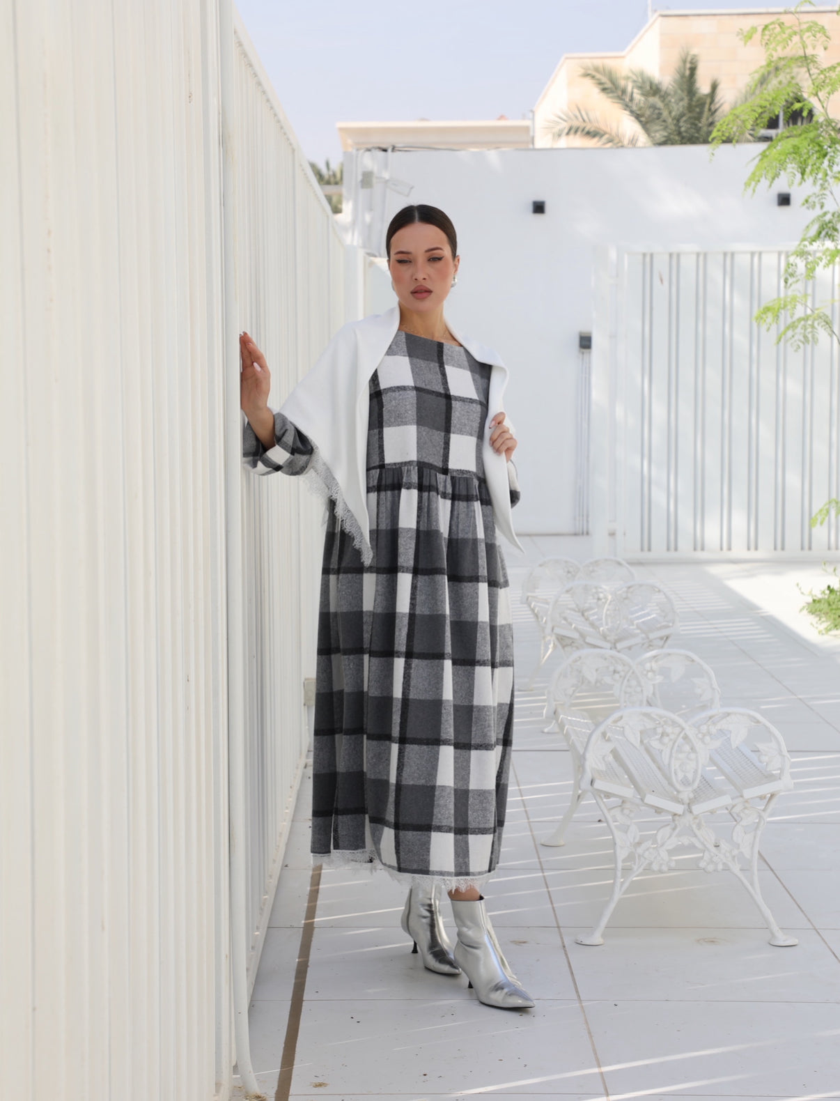 26/001 Grey Checkered